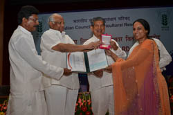 ICAR-foundation-day-16-07-2012-12_0.jpg 