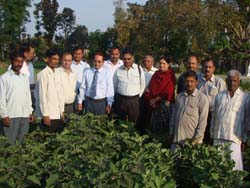 KVK-Dehradun-03-04-2011-2.jpg 