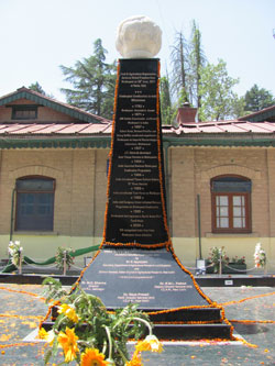 Memorial-Pillar-Rinderpest-Global-Eradication-02-06-2012-2