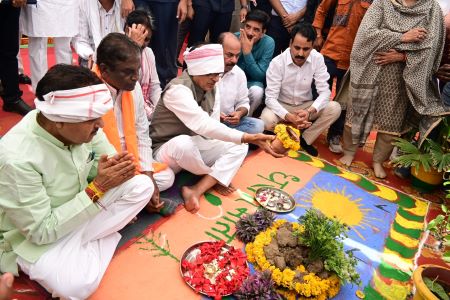 Union Agriculture Minister Shri Shivraj Singh Chouhan Launches Nationwide ‘Khet Bachao Abhiyan’ from Raisen, Madhya Pradesh