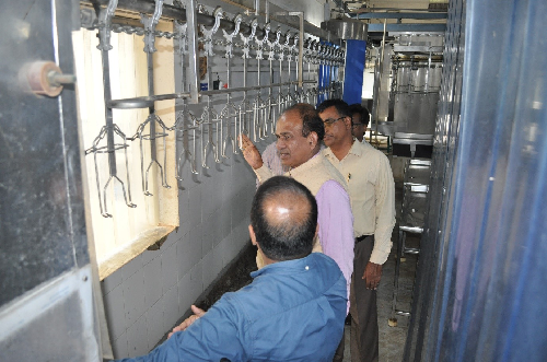 ICAR-NMRI Hosts Esteemed Visit of Dr. R. C. Agrawal and Dr. Gopal Lal