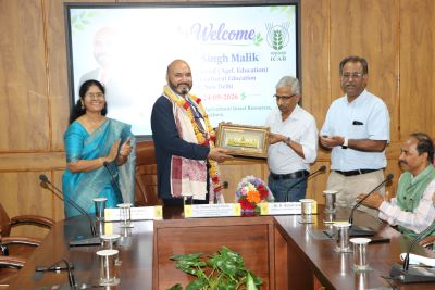 Dr Yashpal Singh Malik, DDG (Agricultural Education), ICAR, Visits ICAR- NBAIR, Bengaluru