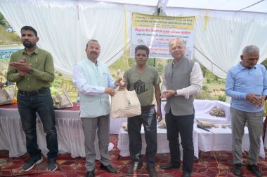 ICAR–VPKAS, Almora and ICAR–NIPB, New Delhi Organizes Training-cum-Seed Distribution Programme under SCSP in Almora