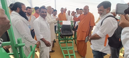 The Chief Minister and Deputy Chief Minister of Maharashtra inaugurate Farmers’ Fair at Kolhapur