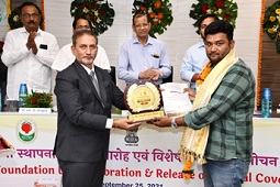 Department-of-Posts-release-Special-Postal-Cover-on-ICAR-NRC-on-Pomegranate-to-commemorate-17th-Foundation-Day-02