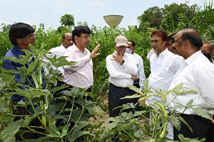 Farmer-SHG-Scientist-02