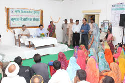 Governor-visit-03-19-09-2013