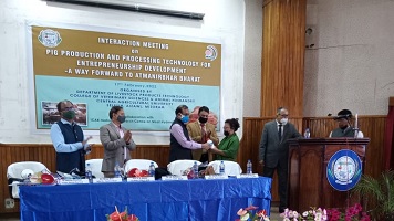 Interactive-Meeting-with-Pig-Farmers-under-NEH-Component-organized-01