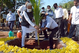 Union-Minister-of-Fisheries-Animal-Husbandry-Dairying-visited-ICAR-CCARI-Goa-04