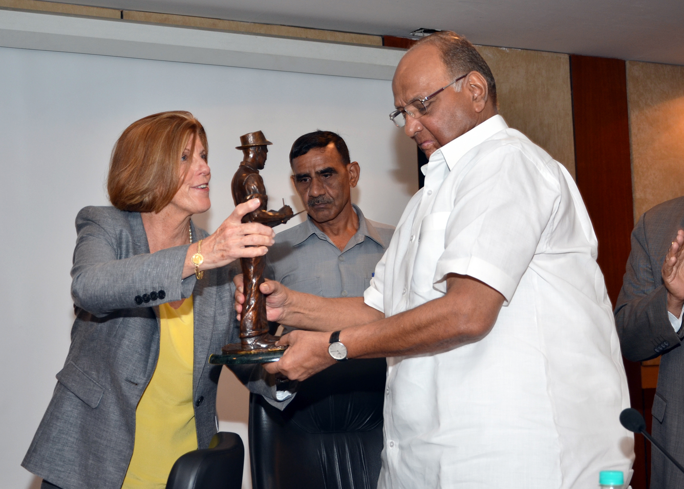 Unveile-Statue-Dr-Borlaug-3
