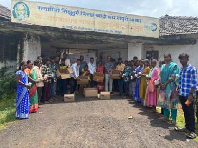 ICAR-CCARI, Goa Organises Training-cum-Input Distribution Programme on Scientific Poultry Farming at Kankavali, Sindhudurg