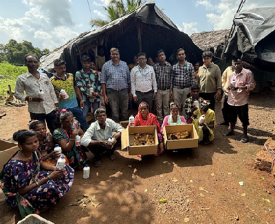 ICAR-CCARI, Goa Organises Training-cum-Input Distribution Programme on Scientific Poultry Farming at Kankavali, Sindhudurg