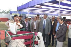 show-case-technlogy-patna-06-12-2013-1.jpg