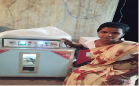 KVK, Gumla Empowers Tribal Woman Farmer to Build a Poultry Enterprise, Earns ₹2.23 Lakh Annually